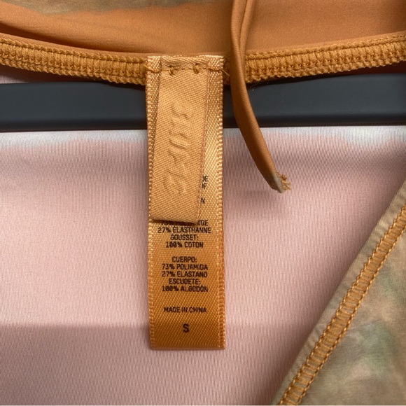 Skims JELLY SHEER Off The Shoulder Bodysuit Top Tie Dye Print Small - Picture 8 of 10